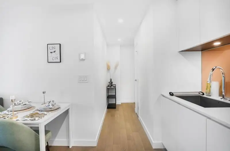 2509 1480 HOWE STREET - photo 4 of 28