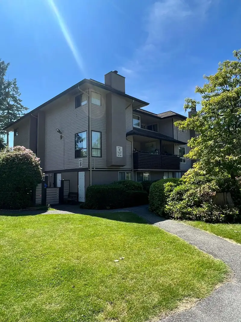 10580 HOLLY PARK LANE - photo 1 of 14