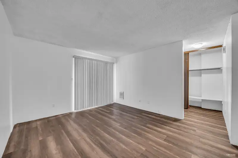 10580 HOLLY PARK LANE - photo 2 of 14