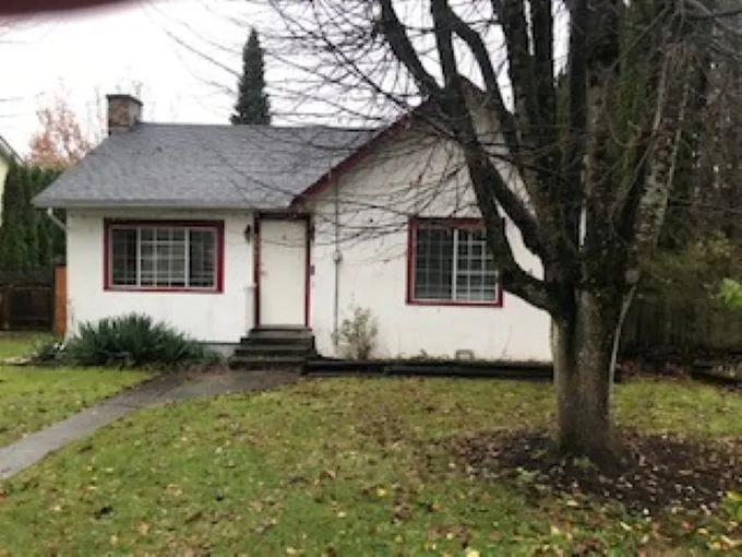 33935 PINE STREET - photo 1 of 8