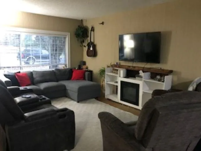 33935 PINE STREET - photo 2 of 8