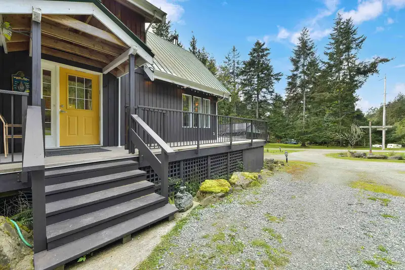 412 WOOD DALE DRIVE - photo 4 of 40