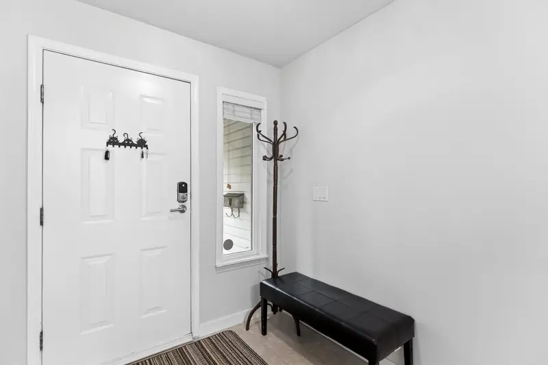 20783 51B AVENUE - photo 4 of 25