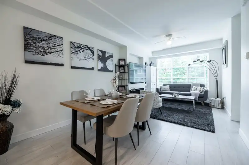 2 19202 66A AVENUE - photo 2 of 29