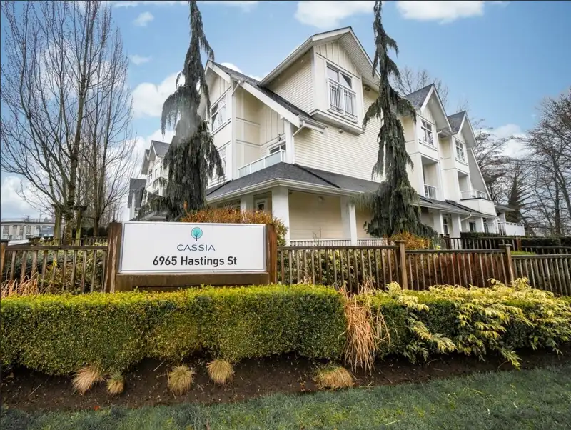 10 6965 HASTINGS STREET - photo 1 of 26