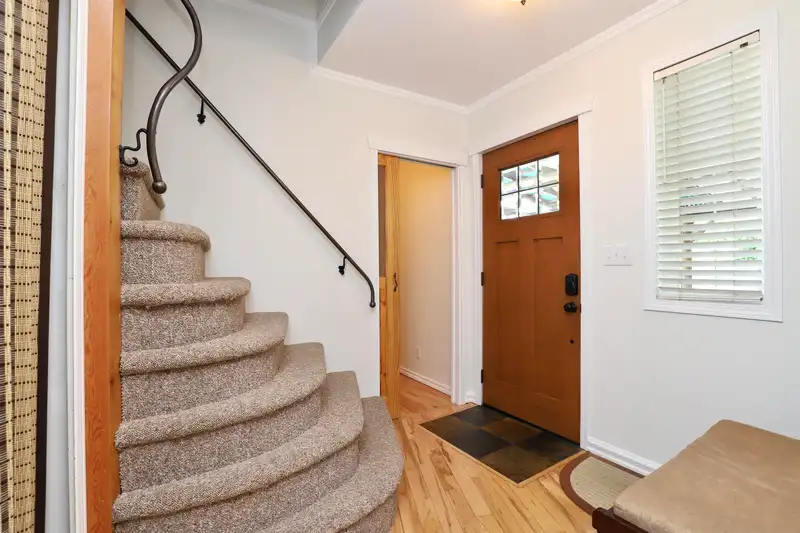 11278 ELTHAM STREET - photo 4 of 40