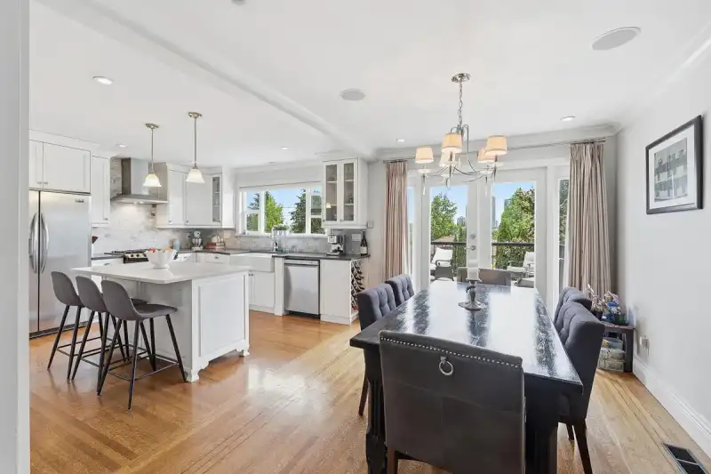 4802 VENABLES STREET - photo 1 of 35