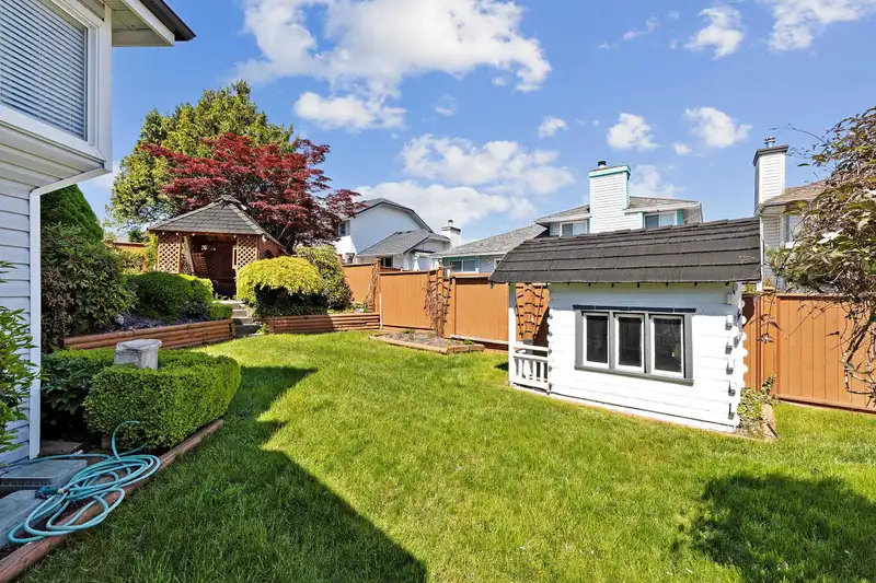 2343 BEGBIE TERRACE - photo 4 of 37