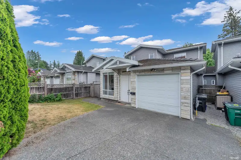 5880 IRMIN STREET - photo 2 of 39