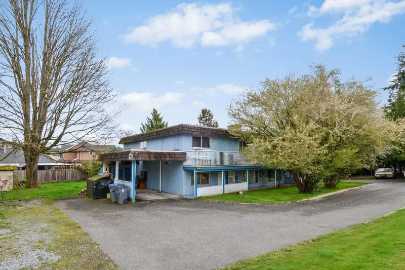 2058 - 2060 156 STREET - photo 1 of 17