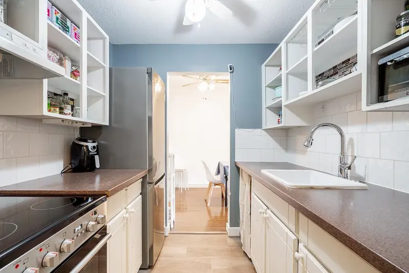 107 3411 SPRINGFIELD DRIVE - photo 3 of 25