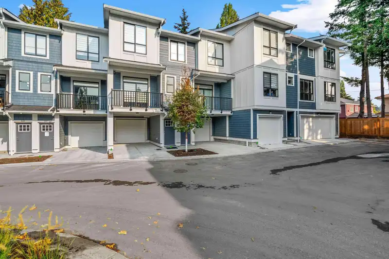 57 11556 72A AVENUE - photo 1 of 26