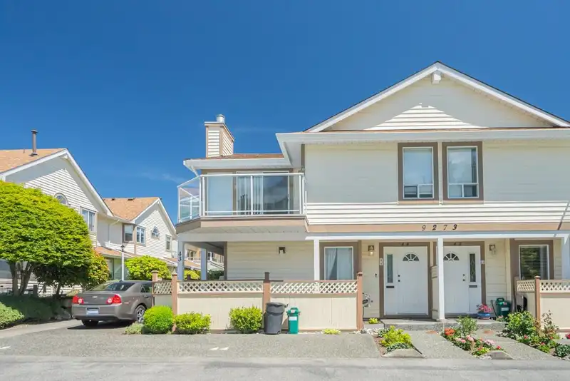 44 9273 122 STREET - photo 1 of 16