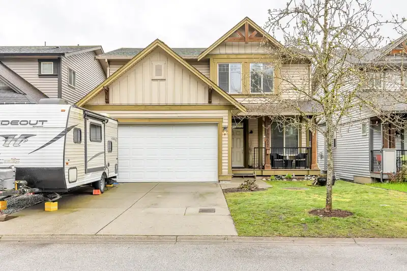 10777 ERSKINE STREET - photo 1 of 40