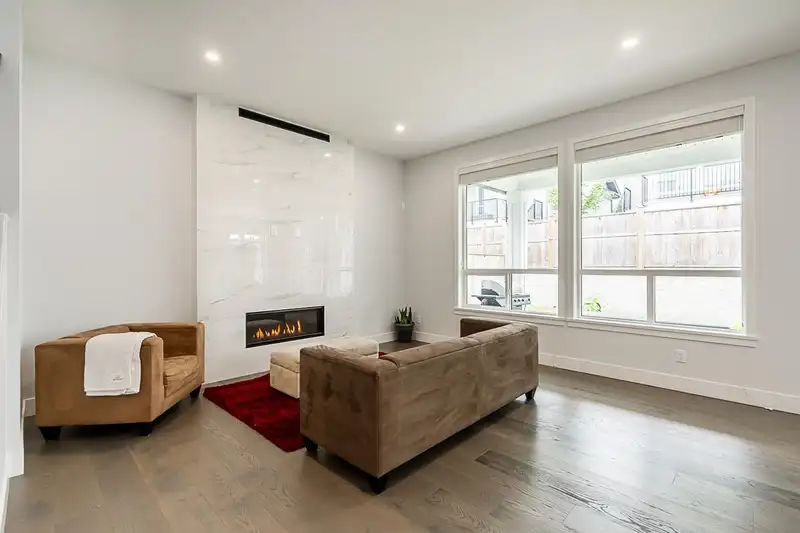 16729 18TH AVENUE - photo 4 of 30