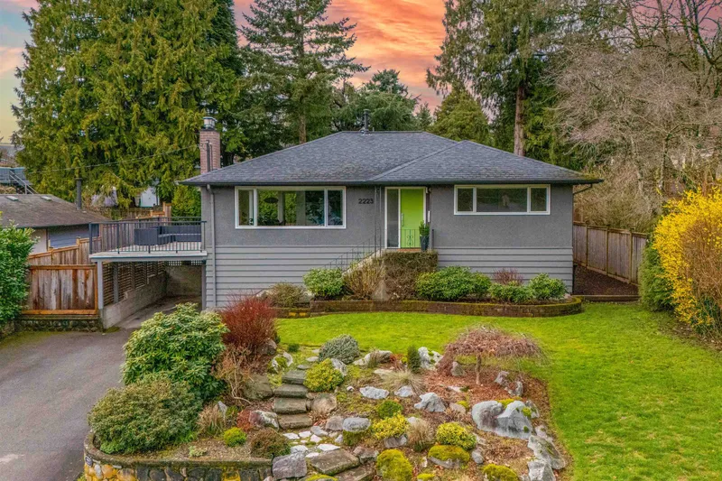 2223 GREYLYNN CRESCENT - photo 1 of 25