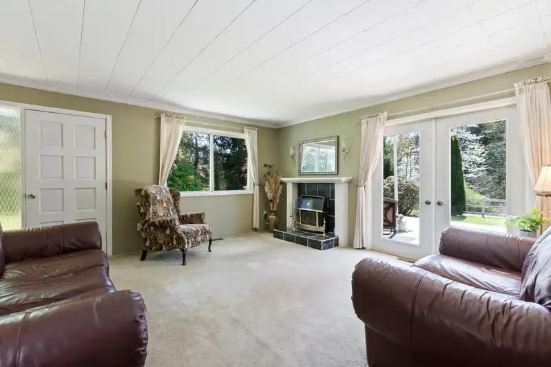 11633 256 STREET - photo 4 of 40