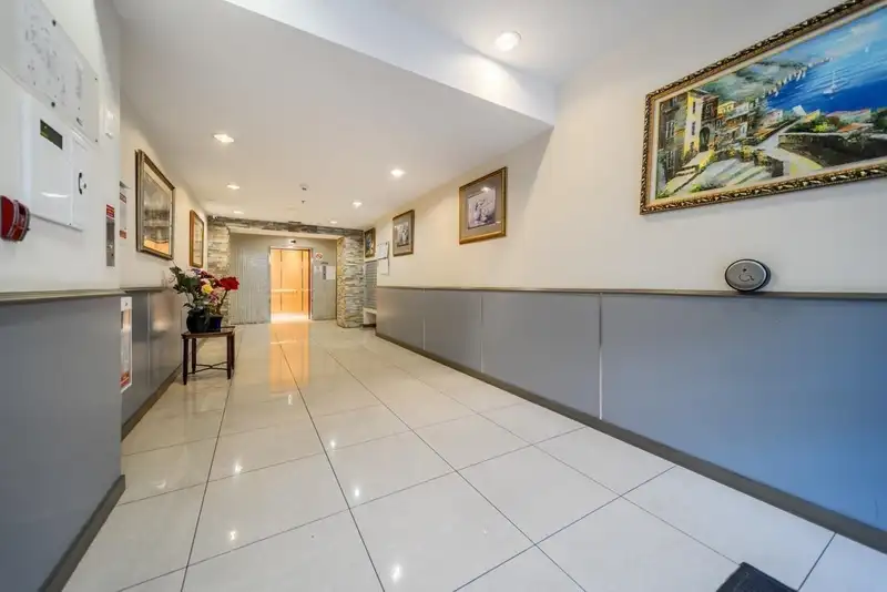 903 6133 BUSWELL STREET - photo 2 of 26