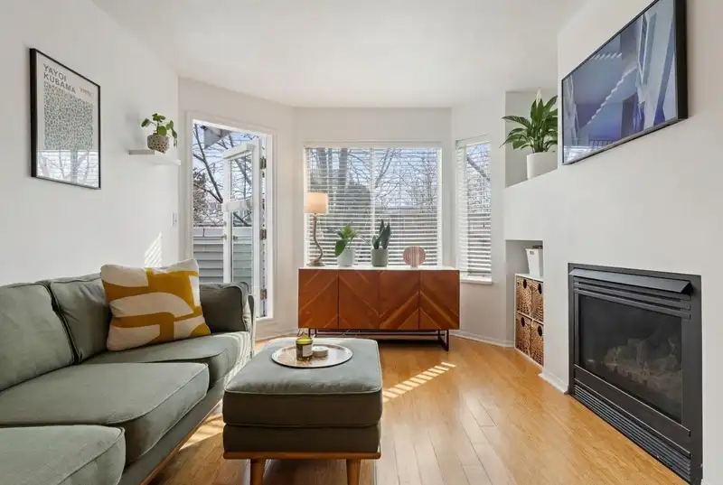 306 1723 FRANCES STREET - photo 3 of 40