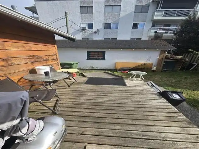 9445 NOWELL STREET - photo 1 of 10