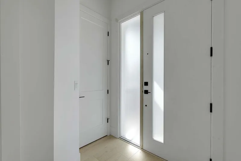 7682 196 STREET - photo 2 of 25