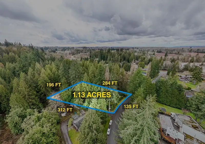 18 CLOVERMEADOW CRESCENT - photo 2 of 40