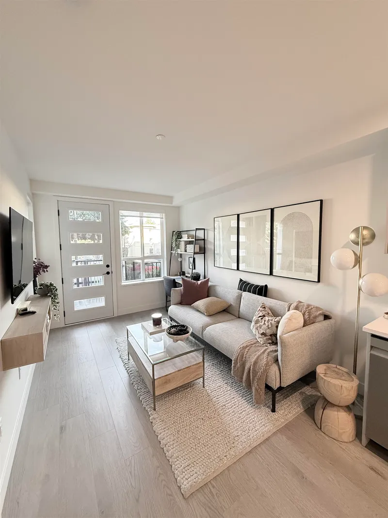 203 13258 105 AVENUE - photo 3 of 22