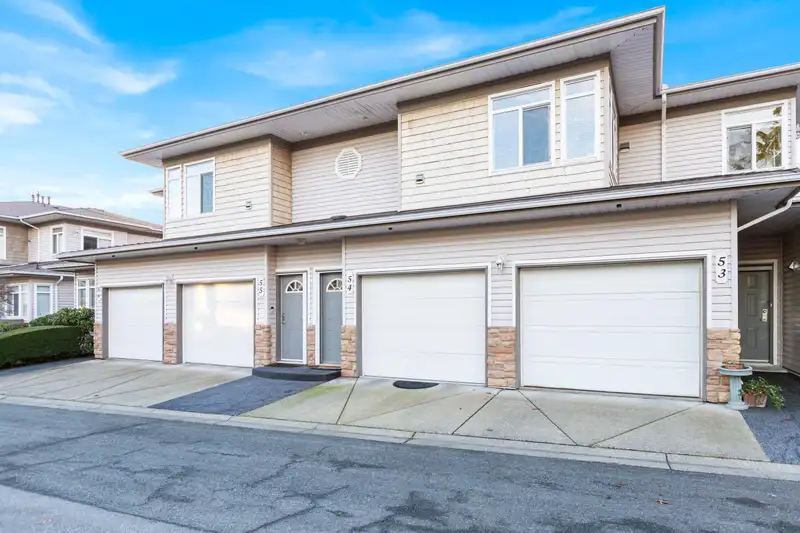 54 15070 66A AVENUE - photo 3 of 33