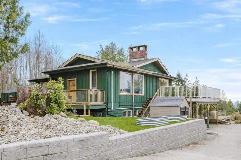 1405 VELVET ROAD - photo 1 of 25