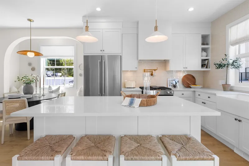 25 6920 204 STREET - photo 2 of 12