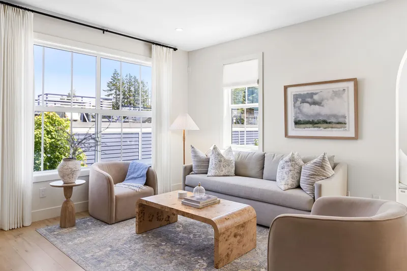 25 6920 204 STREET - photo 4 of 12