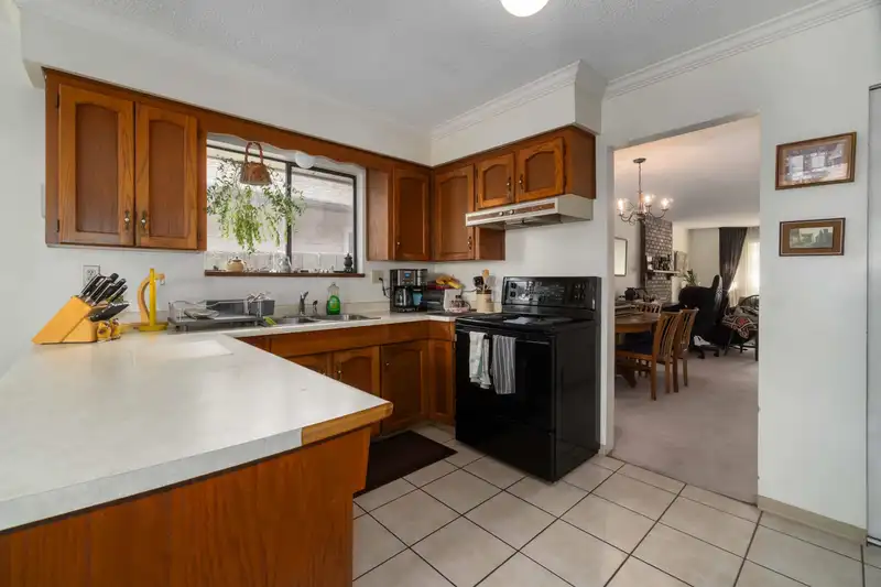 10740 BONAVISTA PLACE - photo 4 of 25