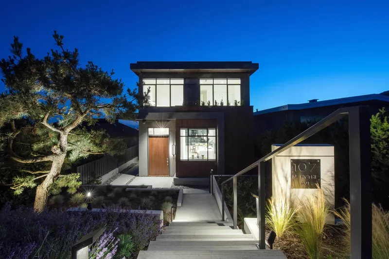 107 N HYTHE AVENUE - photo 1 of 23