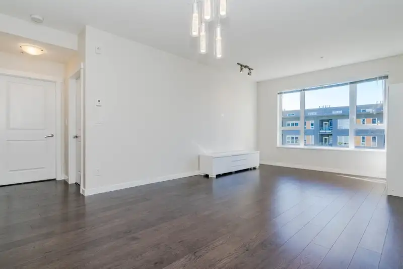 208 9168 SLOPES MEWS - photo 3 of 16