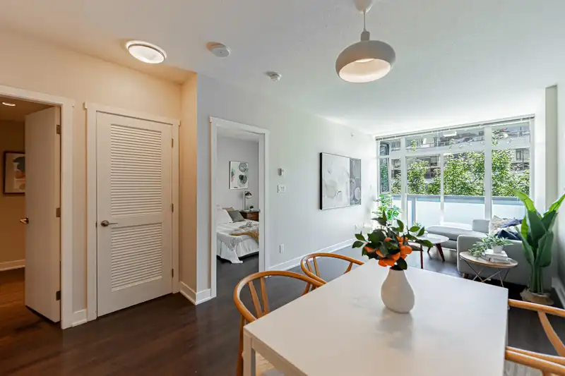 626 1777 W 7TH AVENUE - photo 4 of 27