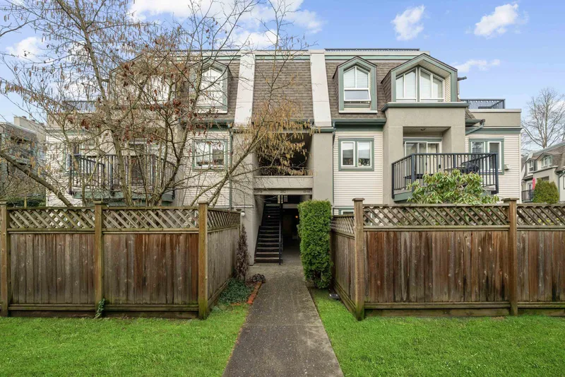 74 202 LAVAL STREET - photo 1 of 21