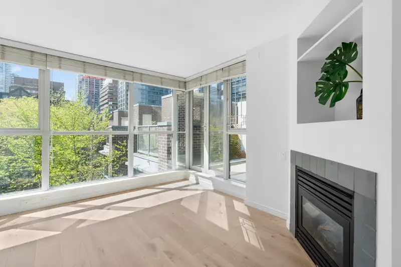 607 1068 HORNBY STREET - photo 4 of 21