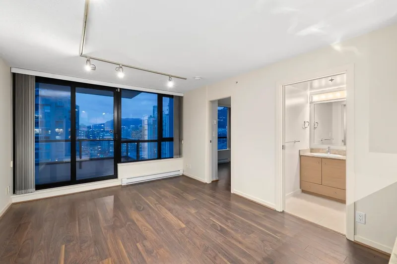 2803 928 HOMER STREET - photo 3 of 25