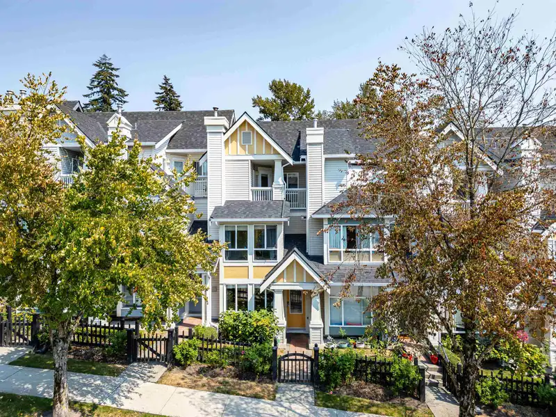 7470 MAGNOLIA TERRACE - photo 1 of 28