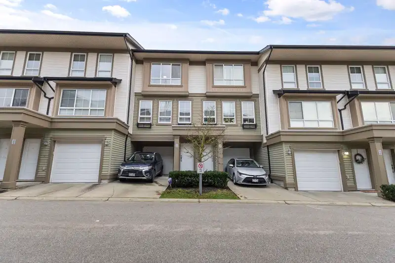 48 19505 68A AVENUE - photo 1 of 27