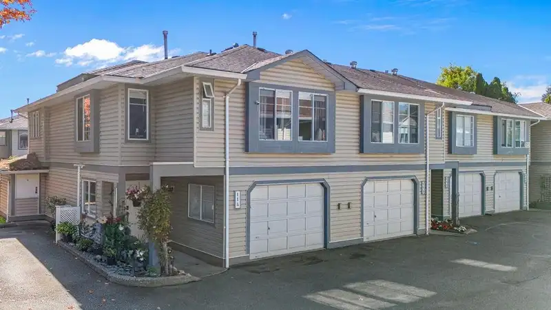 114 750 PRAIRIE AVENUE - photo 2 of 40