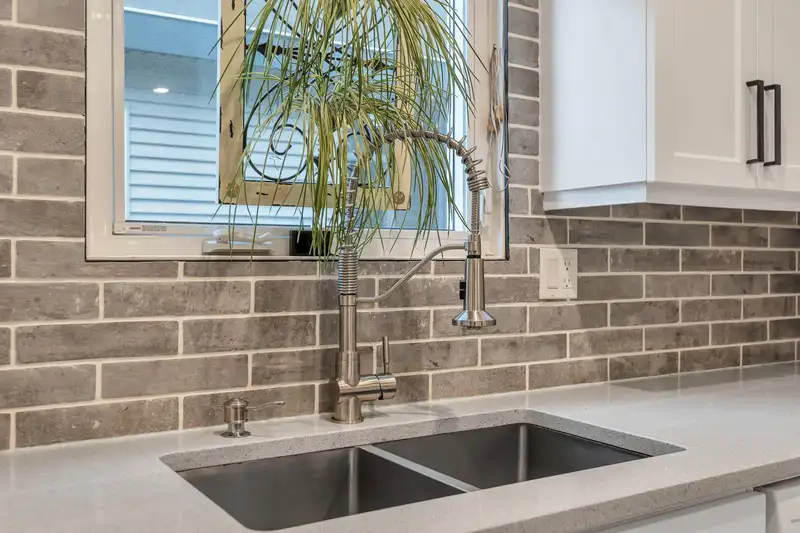5 11530 84 AVENUE - photo 3 of 33