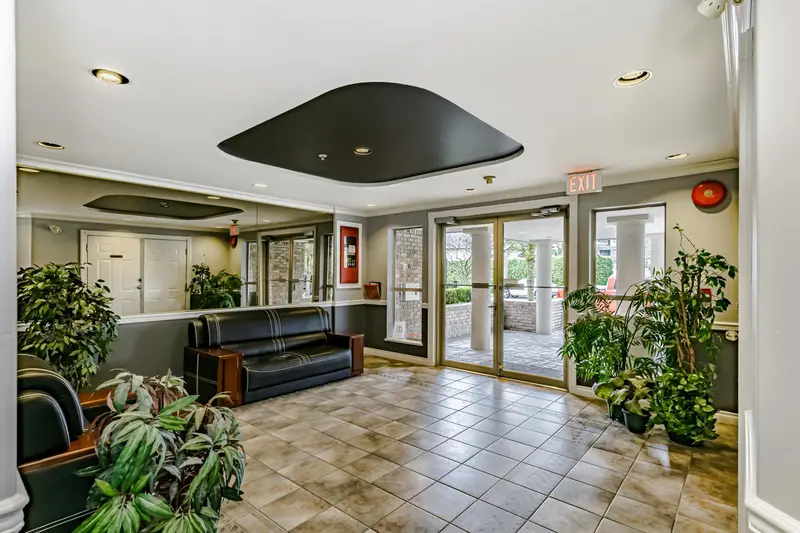 301 3128 FLINT STREET - photo 4 of 25