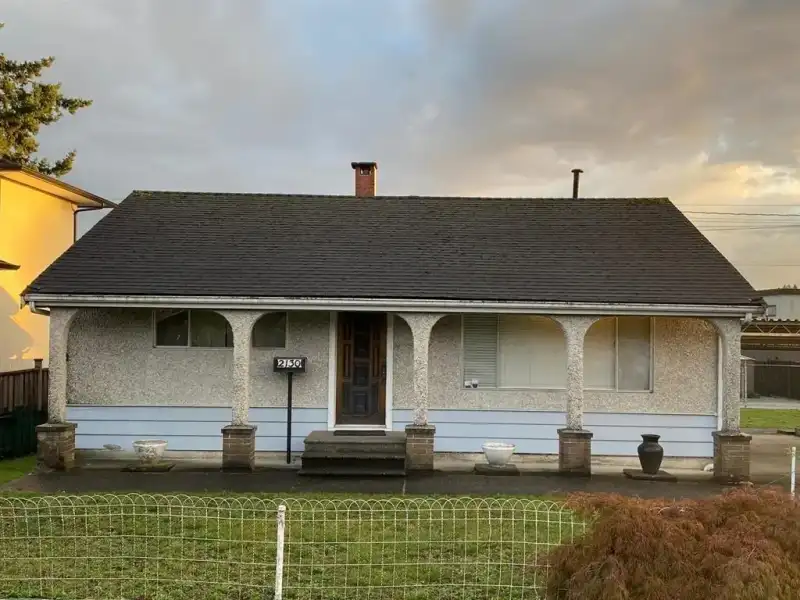2130 CRAIGEN AVENUE - photo 1 of 1