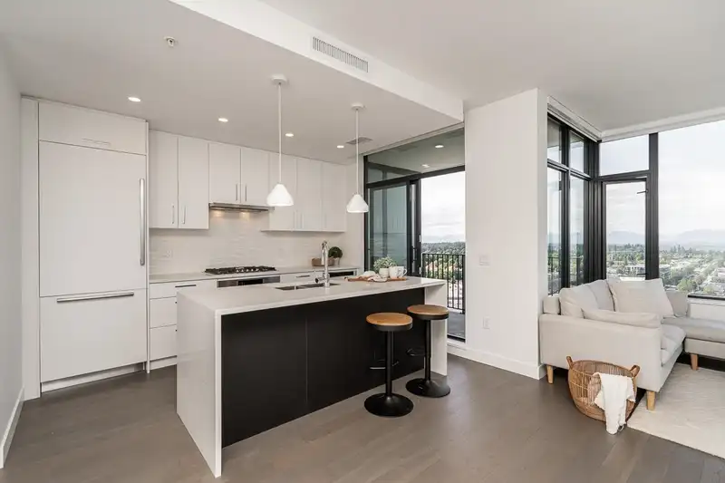 1802 1588 JOHNSTON ROAD - photo 3 of 39