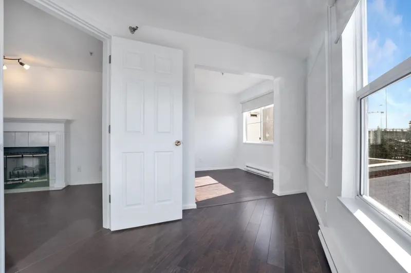 12 1328 W 73RD AVENUE - photo 3 of 25