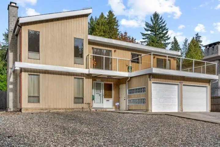 1006 HENDECOURT ROAD - photo 1 of 38