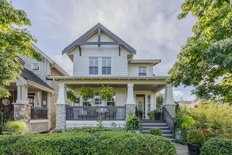 22960 JENNY LEWIS AVENUE - photo 1 of 37