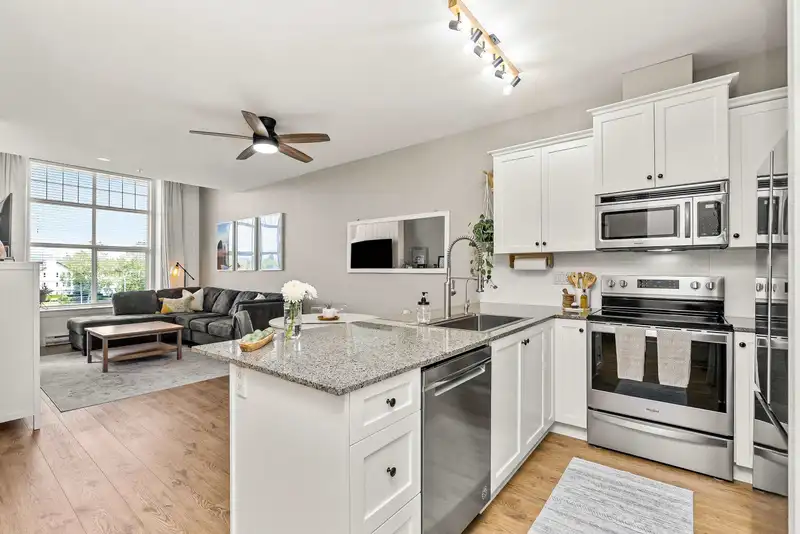414 17712 57A AVENUE - photo 3 of 32