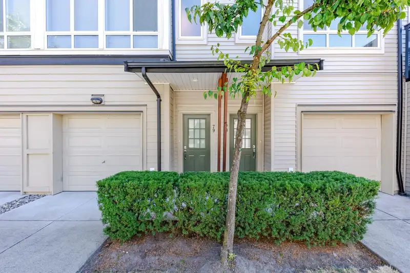 79 1125 KENSAL PLACE - photo 2 of 38